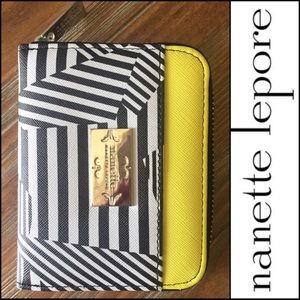 SALENanette Lepore | zippered wallet |